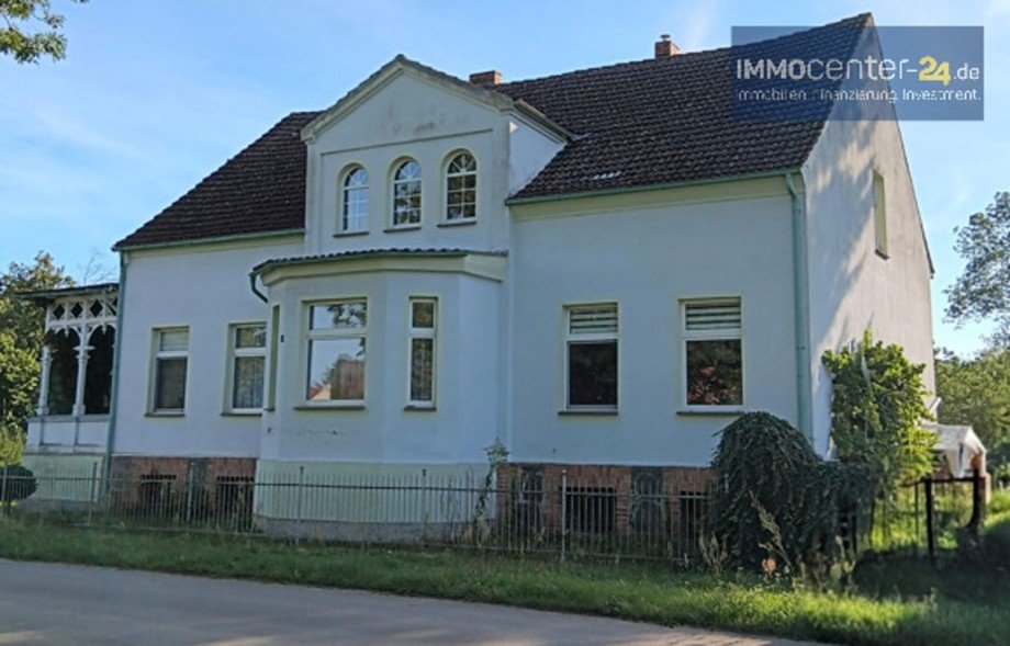 Stra�enseite Einfamilienhaus Gartz